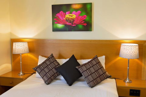 White Lace Motor Inn - Australian Directory 20