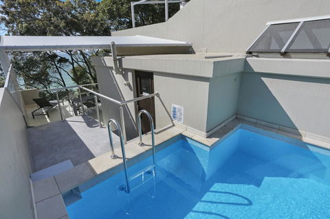 Little Cove Court - Australian Directory 31