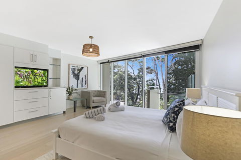 Little Cove Court - Australian Directory 11