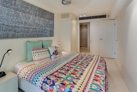 Little Cove Court - Australian Directory 35