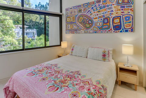 Little Cove Court - Australian Directory 38