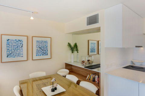 Little Cove Court - Australian Directory 22