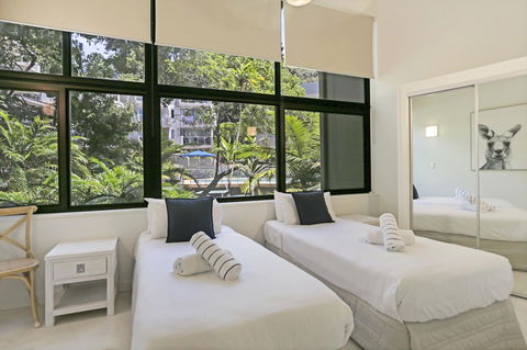 Little Cove Court - Australian Directory 13