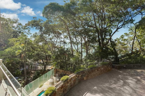 Little Cove Court - Australian Directory 0