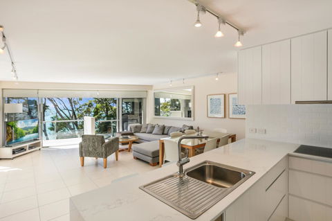 Little Cove Court - Australian Directory 15