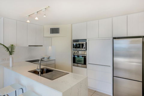Little Cove Court - Australian Directory 25