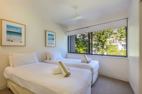 Little Cove Court - Australian Directory 16