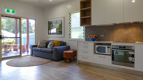 Blue Summit Hideaway - Australian Directory 36