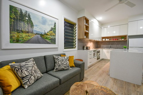 Blue Summit Hideaway - Australian Directory 5