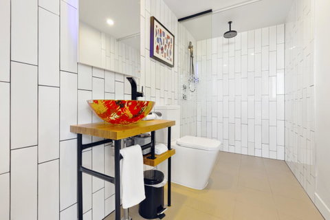 The Constance Fortitude Valley - Australian Directory 25