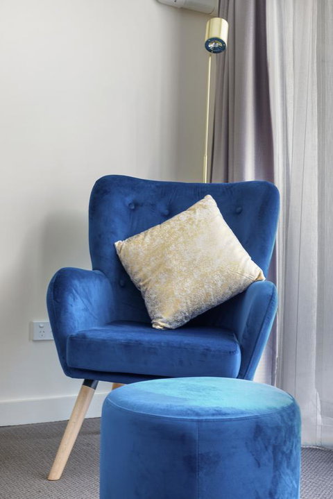 The Metropolitan Spring Hill - Australian Directory 24