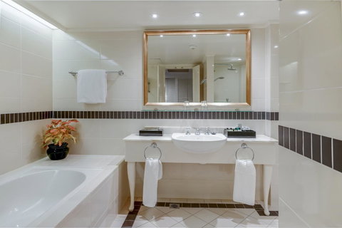InterContinental Sanctuary Cove Resort, An IHG Hotel - Australian Directory 5