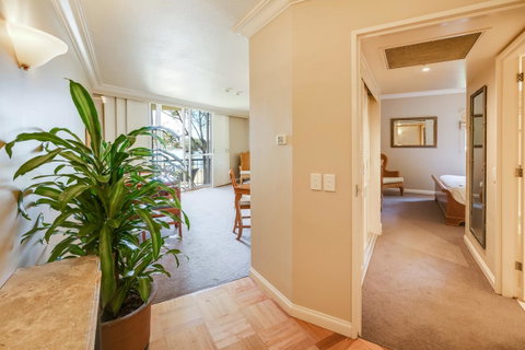 InterContinental Sanctuary Cove Resort, An IHG Hotel - Australian Directory 21