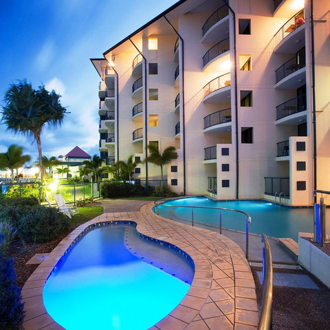 Mantra Hervey Bay - Australian Directory 22