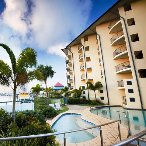 Mantra Hervey Bay - Australian Directory 17