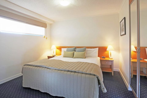 Mantra Hervey Bay - Australian Directory 27