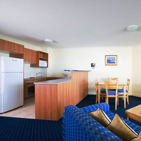 Mantra Hervey Bay - Australian Directory 19