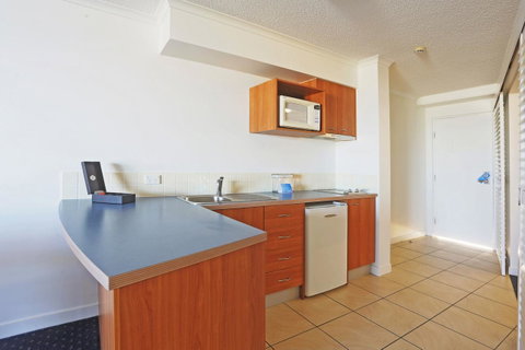 Mantra Hervey Bay - Australian Directory 28