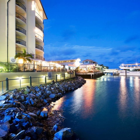 Mantra Hervey Bay - Australian Directory 13