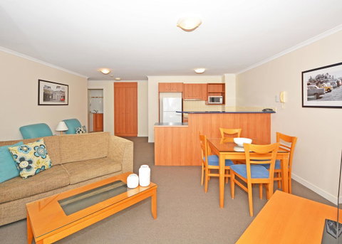 Mantra Hervey Bay - Australian Directory 30