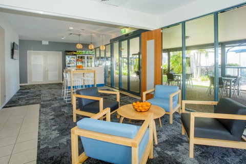 Mantra Hervey Bay - Australian Directory 6