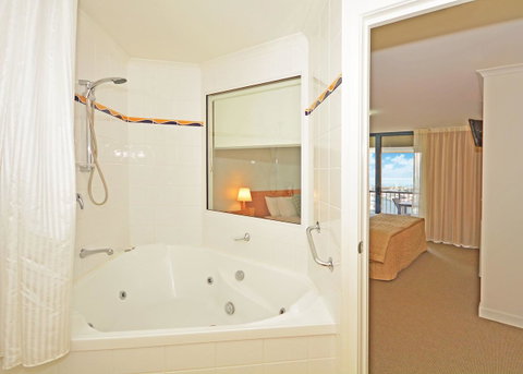 Mantra Hervey Bay - Australian Directory 24