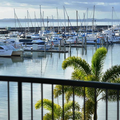 Mantra Hervey Bay - Australian Directory 20