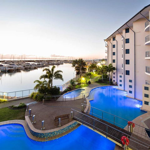 Mantra Hervey Bay - Australian Directory 21