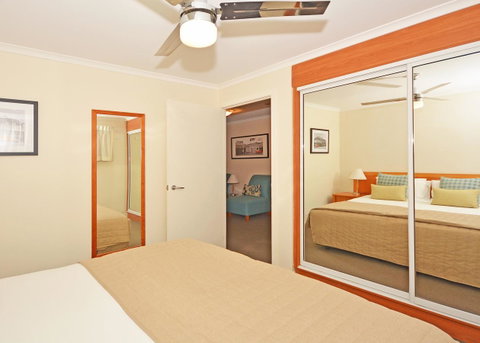 Mantra Hervey Bay - Australian Directory 32