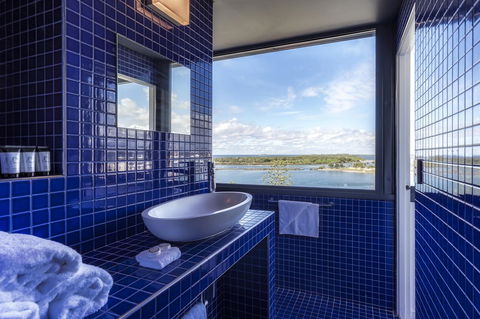 Komune Resort And Beach Club Greenmount Beach - Australian Directory 14