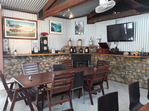 Speewah Country Tavern - Australian Directory 11