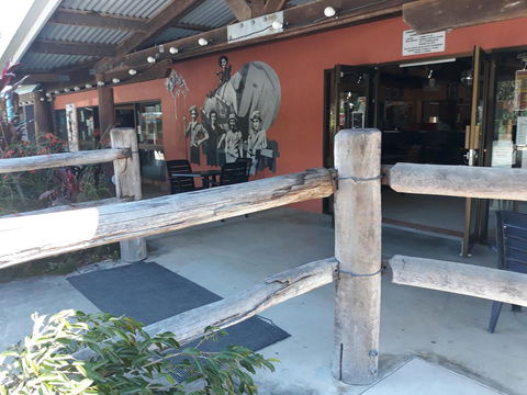 Speewah Country Tavern - Australian Directory 7