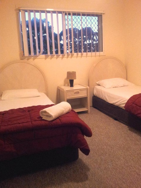 Champelli Palms Apartments - Australian Directory 20