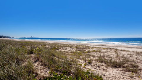Bilinga Beach Motel - Australian Directory 27