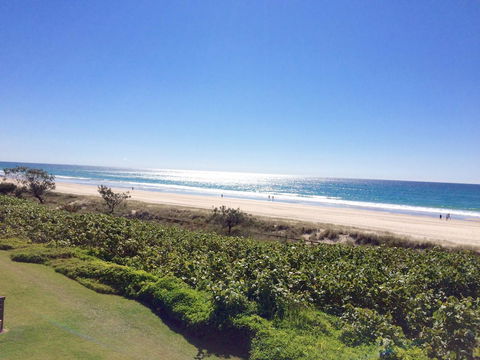 Bilinga Beach Motel - Australian Directory 23
