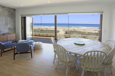 Bilinga Beach Motel - Australian Directory 11