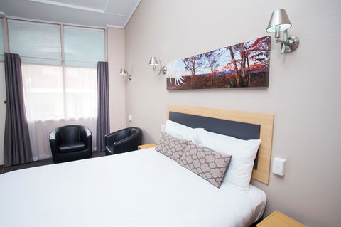 Downs Motel - Australian Directory 17