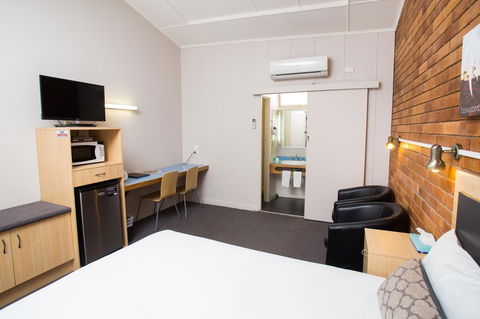 Downs Motel - Australian Directory 27