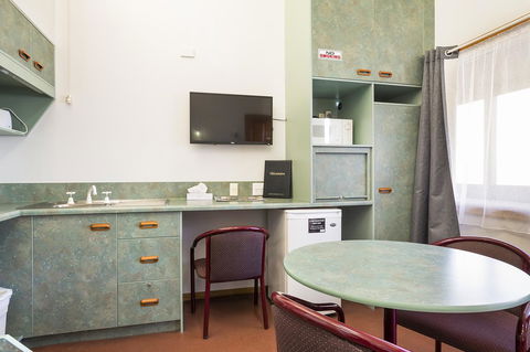 Downs Motel - Australian Directory 10