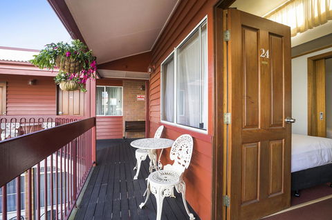 Downs Motel - Australian Directory 6