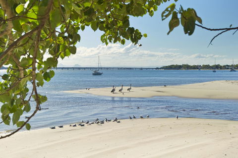 On The Bay Apartments - Australian Directory 12