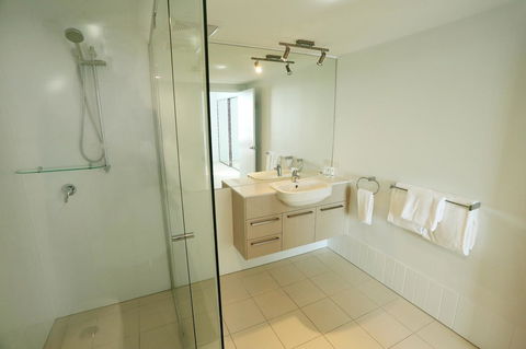 Q Resorts Paddington - Australian Directory 44