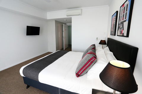 Q Resorts Paddington - Australian Directory 42