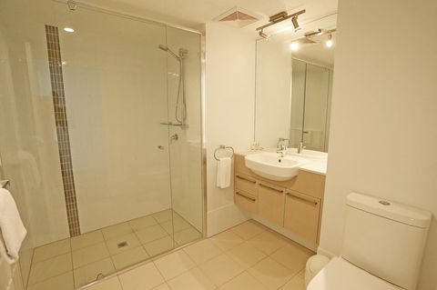 Q Resorts Paddington - Australian Directory 23