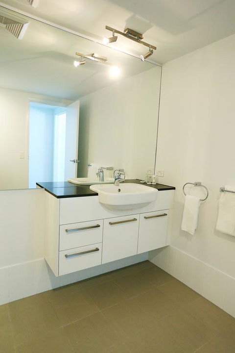 Q Resorts Paddington - Australian Directory 20