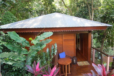 Cairns Rainforest Retreat - Australian Directory 5