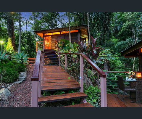 Cairns Rainforest Retreat - Australian Directory 13