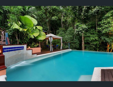 Cairns Rainforest Retreat - Australian Directory 12
