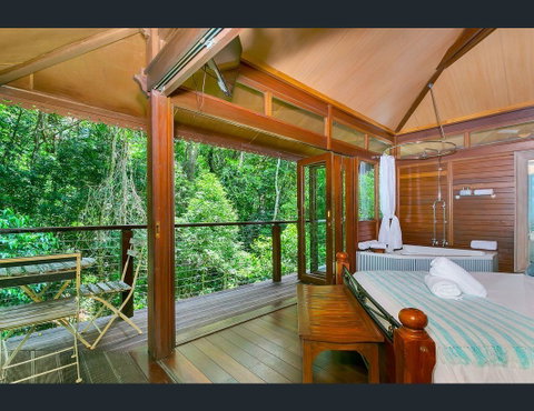 Cairns Rainforest Retreat - Australian Directory 8