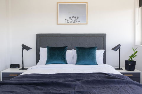 Ridge Apartment Hotel - Australian Directory 0